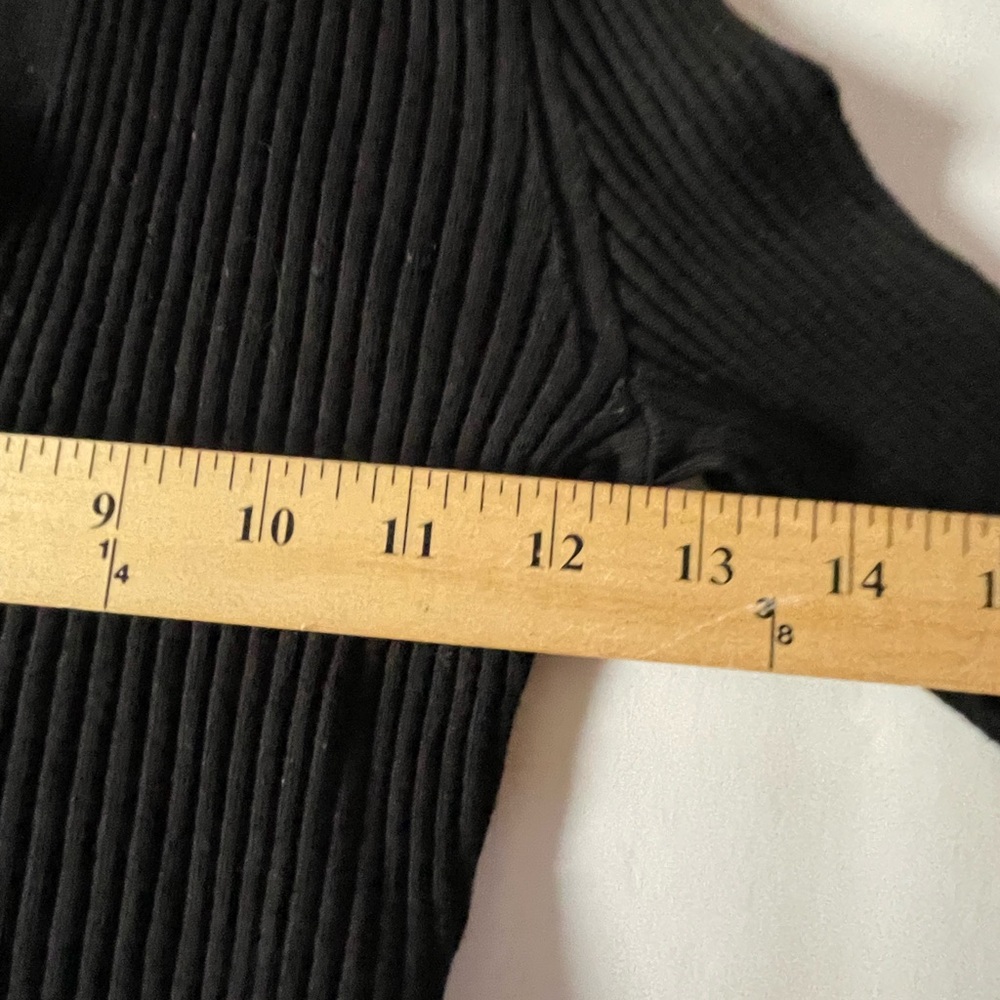 H&M Black Ribbed V-Neck Collared Sweater - Picture 4 of 7